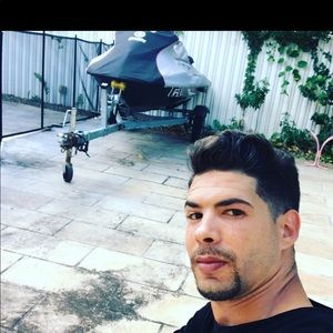 Meet your Posher, Reynel